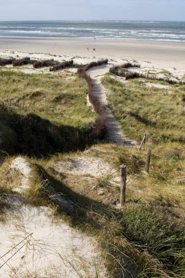 Borkumunterkunft - Woh7 - Im Herzen Der Insel Buitenkant foto
